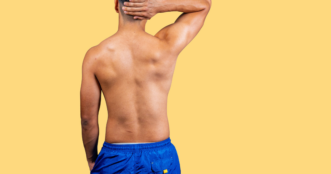 【男性向け】背中の毛の正しい剃り方は?自分で剃るメリットを解説